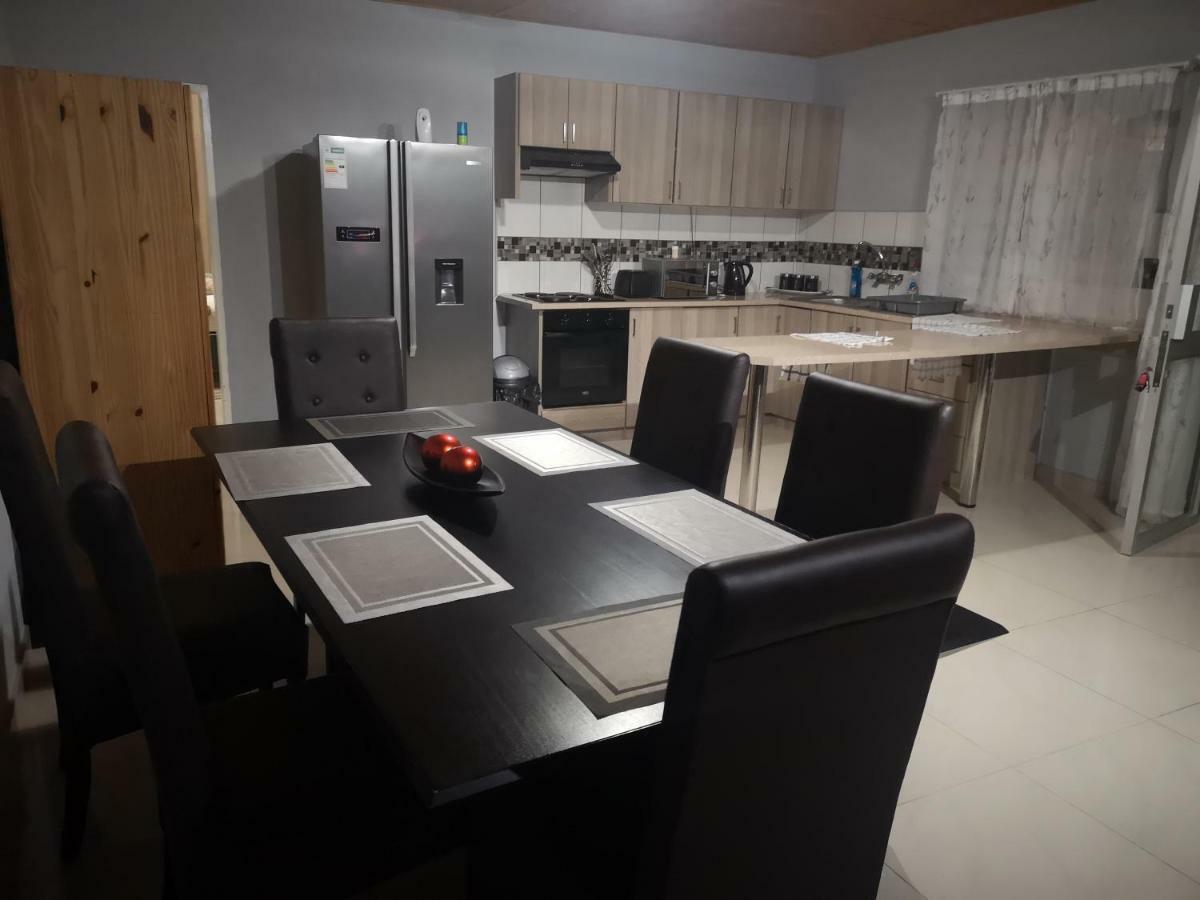 Tuvawa Luxury Suites Walvis Bay Luaran gambar