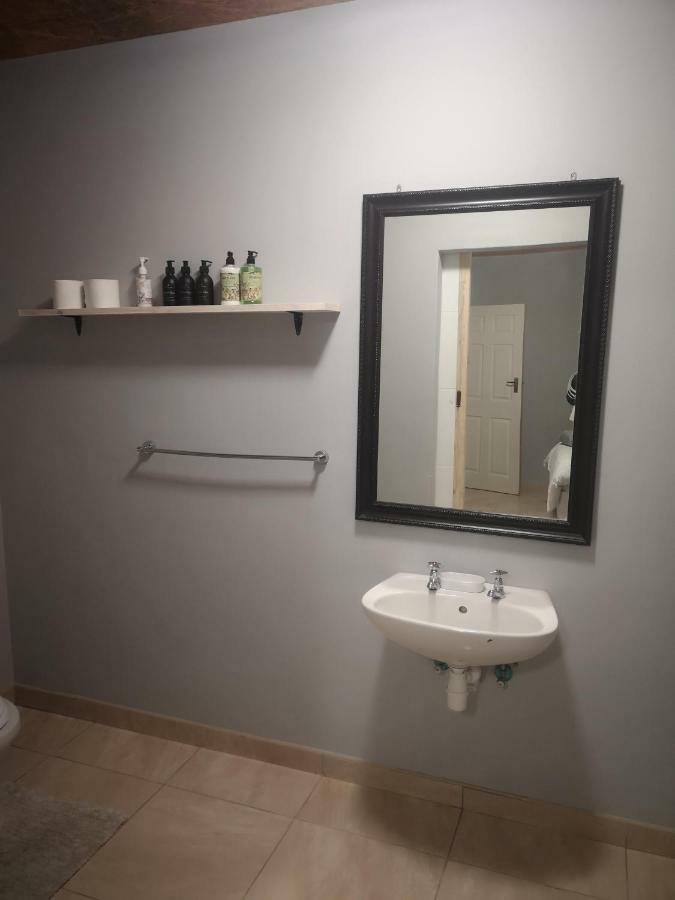 Tuvawa Luxury Suites Walvis Bay Luaran gambar